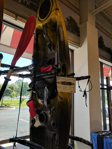 Marine Supply Store «West Marine», reviews and photos, 2122 Didonato Dr, Chester, MD 21619, USA