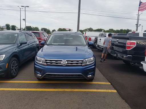 Car Dealer «Vyletel Volkswagen Buick GMC», reviews and photos, 40555 Van Dyke, Sterling Heights, MI 48313, USA