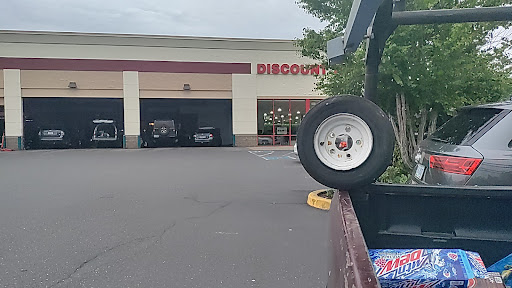 Tire Shop «Discount Tire Store - Beaverton, OR», reviews and photos, 18643 NW Eider Ct, Beaverton, OR 97006, USA