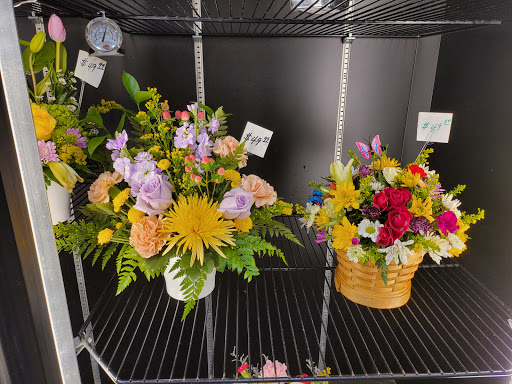 Florist «Sacalis Florist», reviews and photos, 575 Broadway, Bayonne, NJ 07002, USA