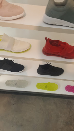 Shoe Store «Aldo Shoes», reviews and photos, 751 Collins Ave, Miami Beach, FL 33139, USA