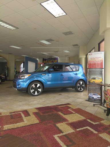 Kia Dealer «World Car Kia», reviews and photos, 4220 Fredericksburg Rd Building 1, San Antonio, TX 78201, USA