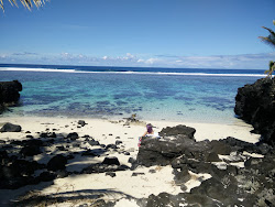 Photo de Salamumu Beach avec plusieurs baies longues