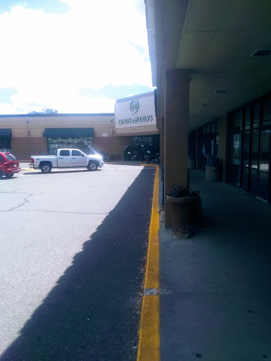 Grocery Store «Lunds & Byerlys Highland Park», reviews and photos, 2128 Ford Pkwy, St Paul, MN 55116, USA