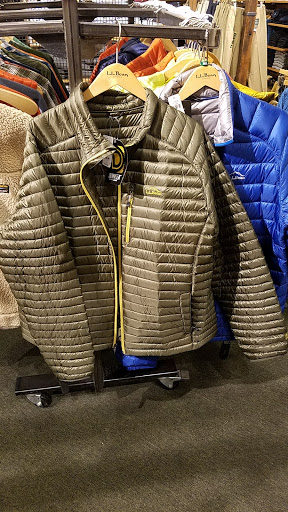 Clothing Store «L.L. Bean», reviews and photos, 75 Evergreen Way, South Windsor, CT 06074, USA