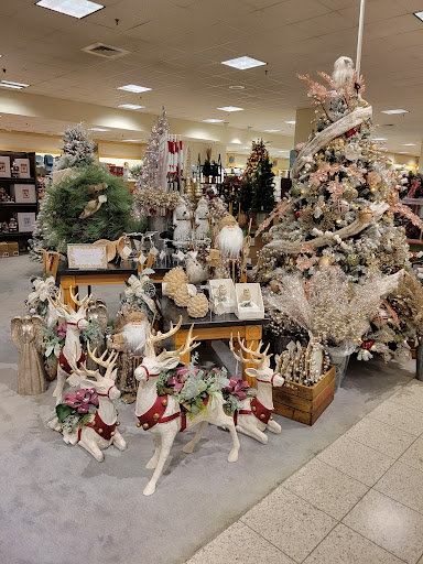 Dillard's