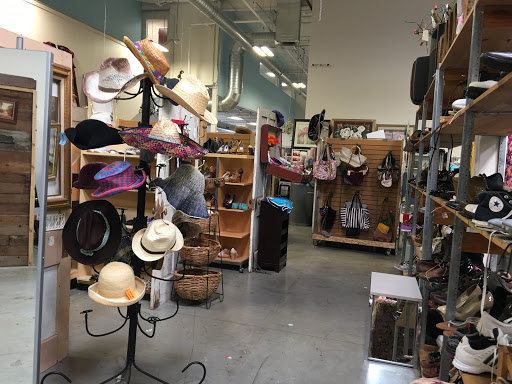 Thrift Store «Society of St. Vincent de Paul Thrift Store and Donation Collection Center», reviews and photos