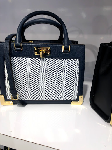 Fashion Accessories Store «Michael Kors», reviews and photos, 20-A Killingworth Turnpike #430, Clinton, CT 06413, USA