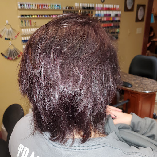 Beauty Salon «Shades Hair and Spa», reviews and photos, 201 E Broadway, Red Lion, PA 17356, USA