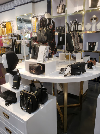 Fashion Accessories Store «Charming Charlie», reviews and photos, 4431 W 119th St, Leawood, KS 66209, USA