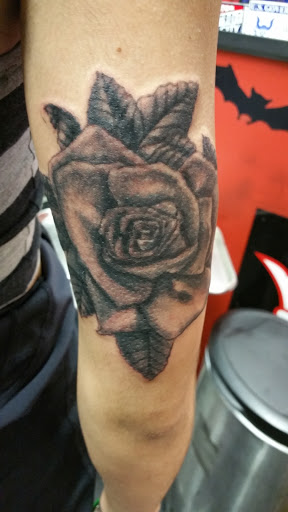 Tattoo Shop «M3 TATTOO», reviews and photos, 22235 Gratiot Ave, Eastpointe, MI 48021, USA