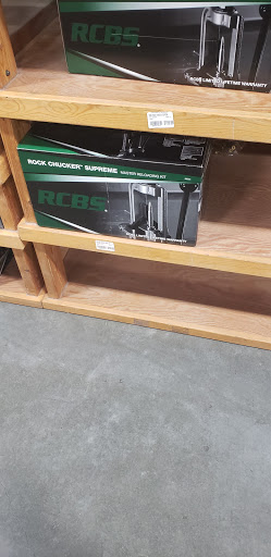 Sportsmans Warehouse image