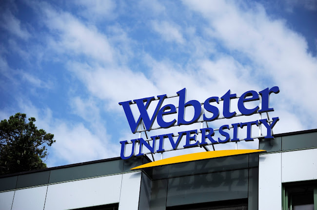 Webster University Geneva Öffnungszeiten