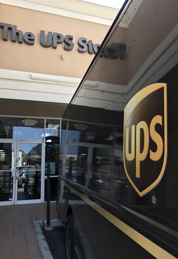 Shipping and Mailing Service «The UPS Store», reviews and photos, 16850 Collins Ave #112, Sunny Isles Beach, FL 33160, USA