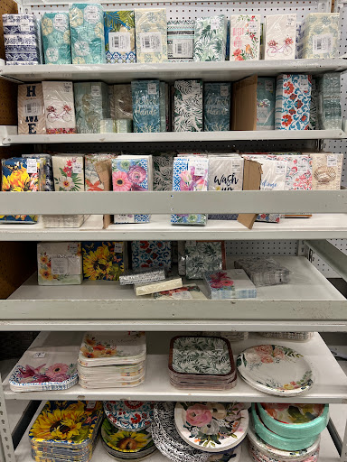 Home Goods Store «Tuesday Morning», reviews and photos, 2516 Cantrell Rd i, Little Rock, AR 72202, USA