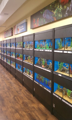 Pet Supply Store «Pet Valu», reviews and photos, 9015 Columbus Pike, Lewis Center, OH 43035, USA