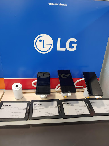 Electronics Store «Best Buy», reviews and photos, 2109 Matthews Township Pkwy, Matthews, NC 28105, USA