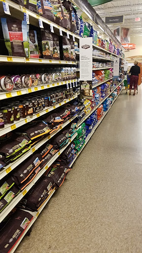 Pet Supply Store «PetSmart», reviews and photos, 730 S Sepulveda Blvd, El Segundo, CA 90245, USA