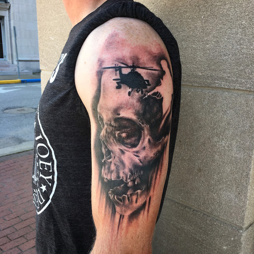 Tattoo Shop «Electric Anchor Tattoo Co.», reviews and photos, 820 Market St #100, Parkersburg, WV 26101, USA