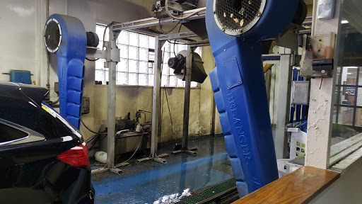 Car Wash «Evanston Car Wash & Detail Center», reviews and photos, 2416 Dempster St, Evanston, IL 60202, USA