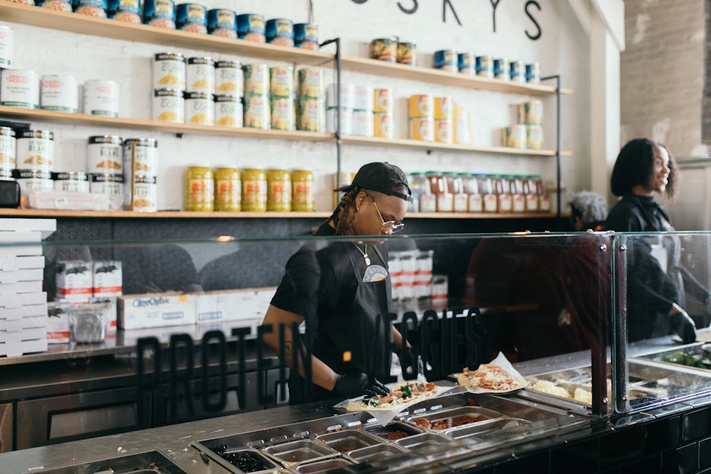 Slim & Husky's Pizza Beeria 37203