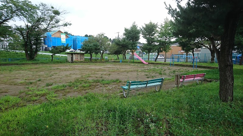 漆原児童公園