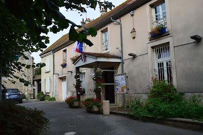 Mairie à Villeroy