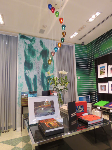 Book Store «TASCHEN Store Miami», reviews and photos, 1111 Lincoln Rd, Miami Beach, FL 33139, USA