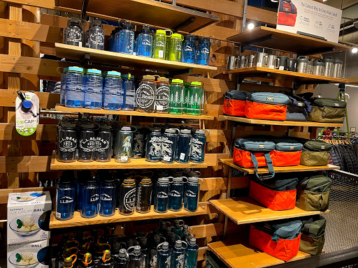 Clothing Store «L.L. Bean», reviews and photos, 75 Evergreen Way, South Windsor, CT 06074, USA