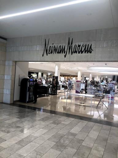 Shopping Mall «Scottsdale Fashion Square», reviews and photos, 7014 E Camelback Rd, Scottsdale, AZ 85251, USA