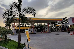 Shell Petrol Pump image