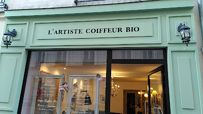 l artiste bio à Paris