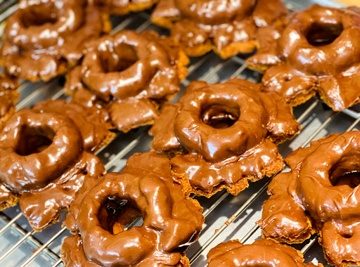 Donut Shop «Family Donut Shop», reviews and photos, 2100 N Northgate Way, Seattle, WA 98133, USA