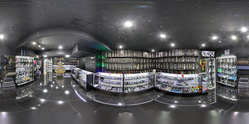 Tobacco Shop «Rock N Roll It Smoke Shop», reviews and photos, 301 S Orlando Ave, Winter Park, FL 32789, USA