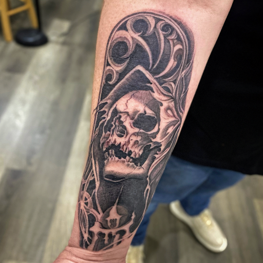 Explore tattoo ideas patterns, creative tattoo ideas in Vienna, available at Vienna Tattoo Studio