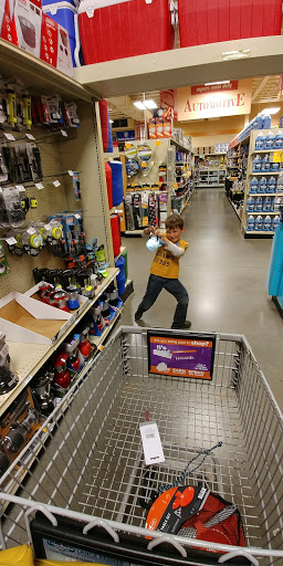 Grocery Store «Fred Meyer», reviews and photos, 325 5th St, Brookings, OR 97415, USA