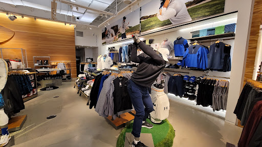 Clothing Store «Under Armour Brand House», reviews and photos, 7977 Tysons Corner Center, Tysons, VA 22102, USA