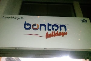 Bonton Holidays image