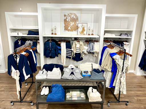 Clothing Store «Banana Republic», reviews and photos, 454 Evergreen Ct, Central Valley, NY 10917, USA