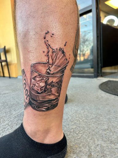 Explore finger tattoo ideas with meaning, creative tattoo ideas in Navarre, available at Eleven 11 Tattoo Studio