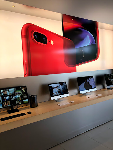 Computer Store «Apple New Haven», reviews and photos, 65 Broadway, New Haven, CT 06511, USA