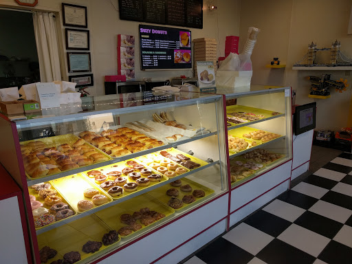 Donut Shop «Suzy Donuts», reviews and photos, 2330 Royal Ln # 700, Dallas, TX 75229, USA