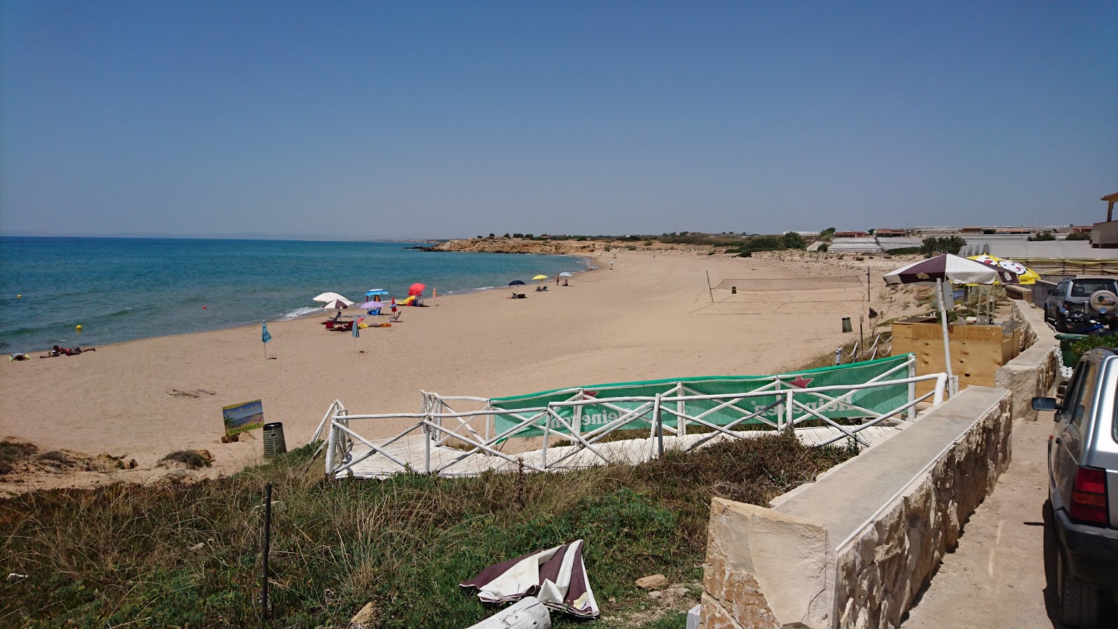 Fotografie cu Maghialonga Beach cu nivelul de curățenie înalt