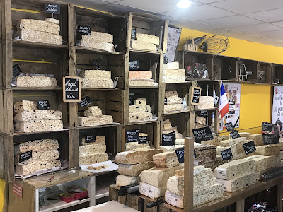 NOUGAT-TOLLERON à Crestet