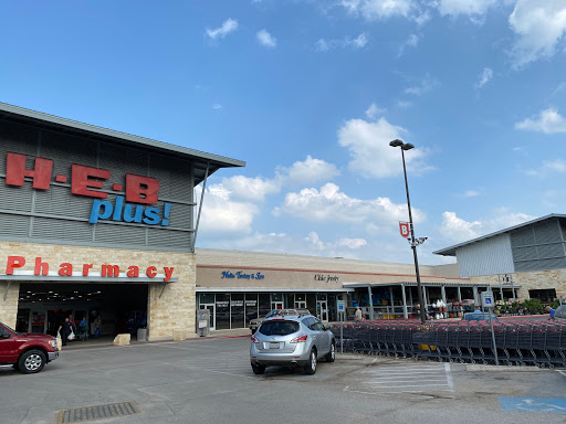 Grocery Store «H-E-B plus!», reviews and photos, 420 W Bandera Rd, Boerne, TX 78006, USA