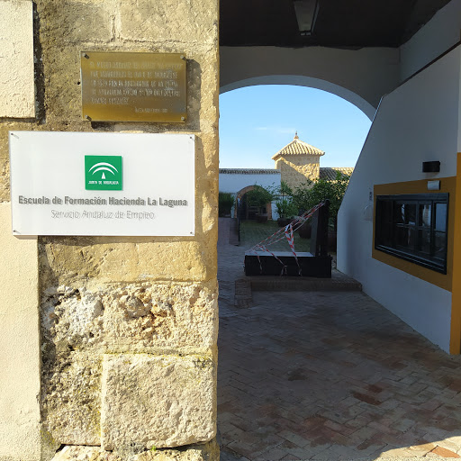 Escuela de Formación Hacienda la Laguna, Centro educativo en Puente del Obispo,Jaén