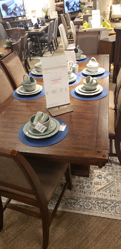 Furniture Store «Ashley HomeStore», reviews and photos, 3667 N Freeway Blvd, Sacramento, CA 95834, USA