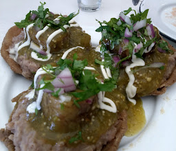 Botanero Leones photo