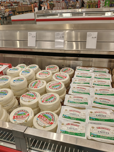 Warehouse store «Costco Wholesale», reviews and photos, 3801 Pelandale Ave, Modesto, CA 95356, USA