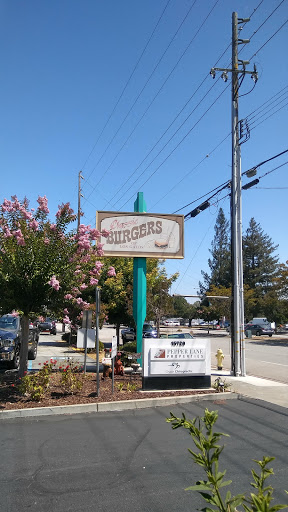 American Restaurant «Classic Burgers of Los Gatos», reviews and photos, 15737 Los Gatos Blvd, Los Gatos, CA 95032, USA